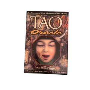 Tao Oracle boxed set includes book and cards